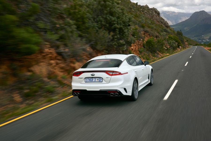  Kia Stinger GT 2018 года  (ZA) (фото 27 из 40)